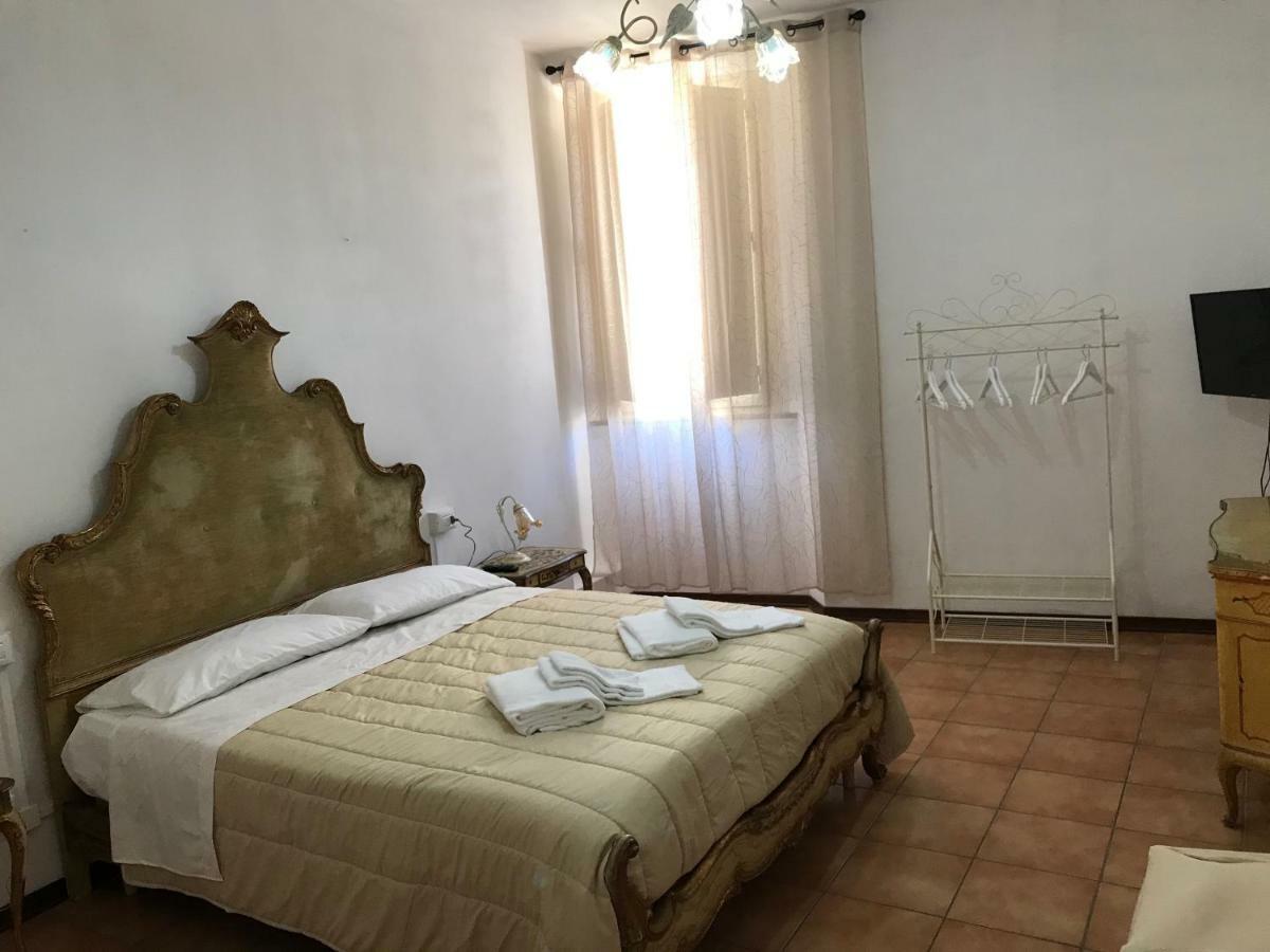 Antica Lanterna 3*